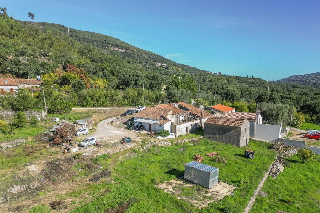 Quinta T2 para Venda em Monchique Foto 4