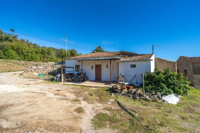 Quinta T2 para Venda em Monchique Foto 7