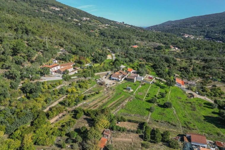 Quinta T2 para Venda em Monchique Foto 8