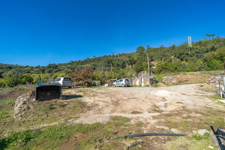 Quinta T2 para Venda em Monchique Foto 25