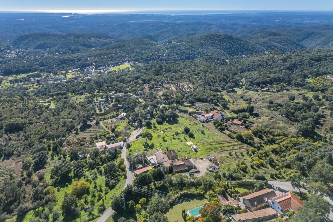 Quinta T2 para Venda em Monchique Foto 3