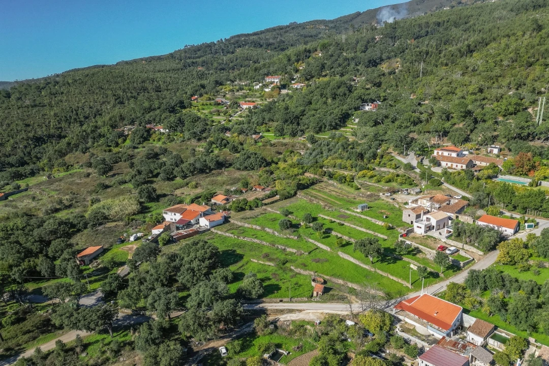 Quinta T2 para Venda em Monchique Foto 14