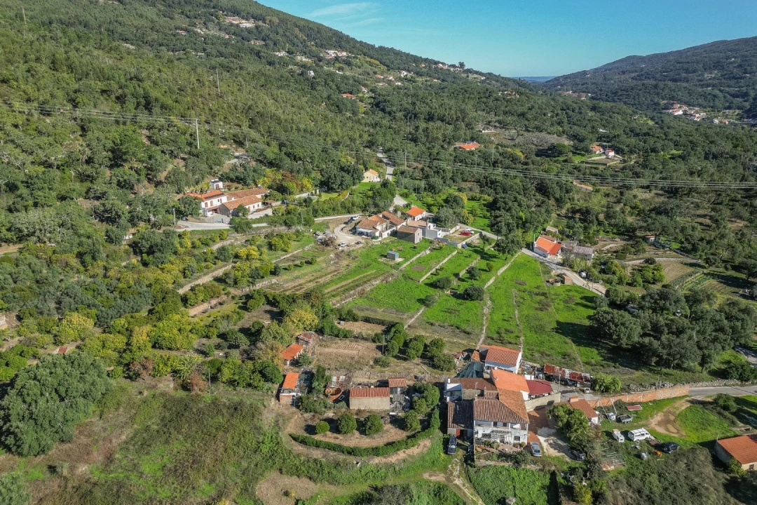 Quinta T2 para Venda em Monchique Foto 9