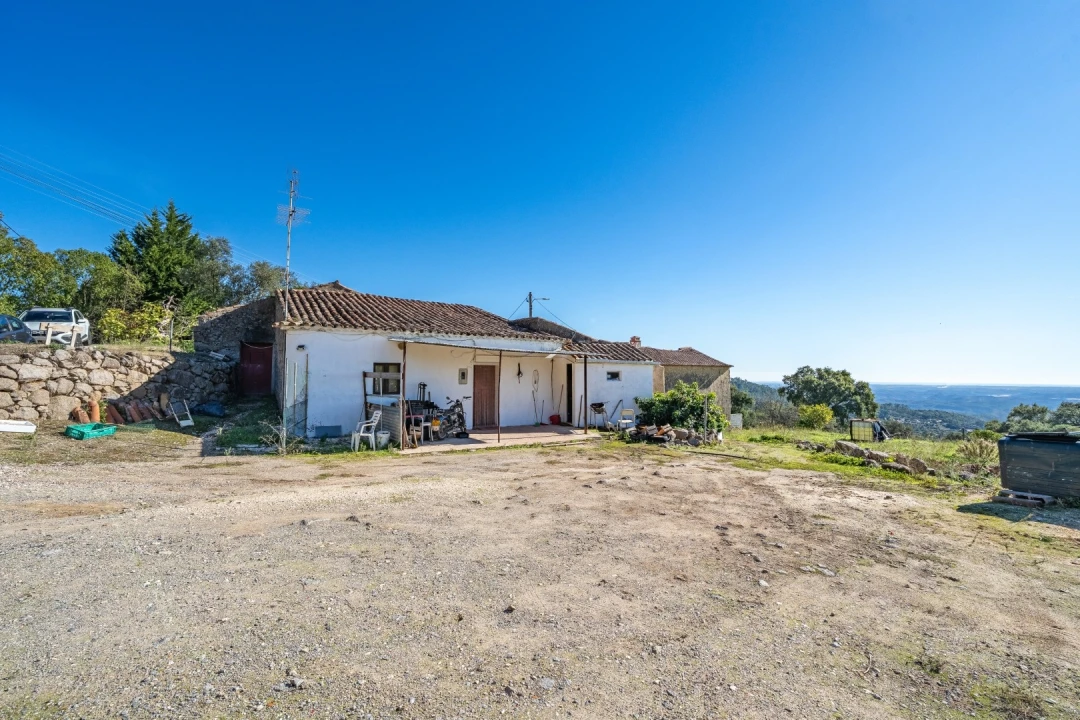 Quinta T2 para Venda em Monchique Foto 6