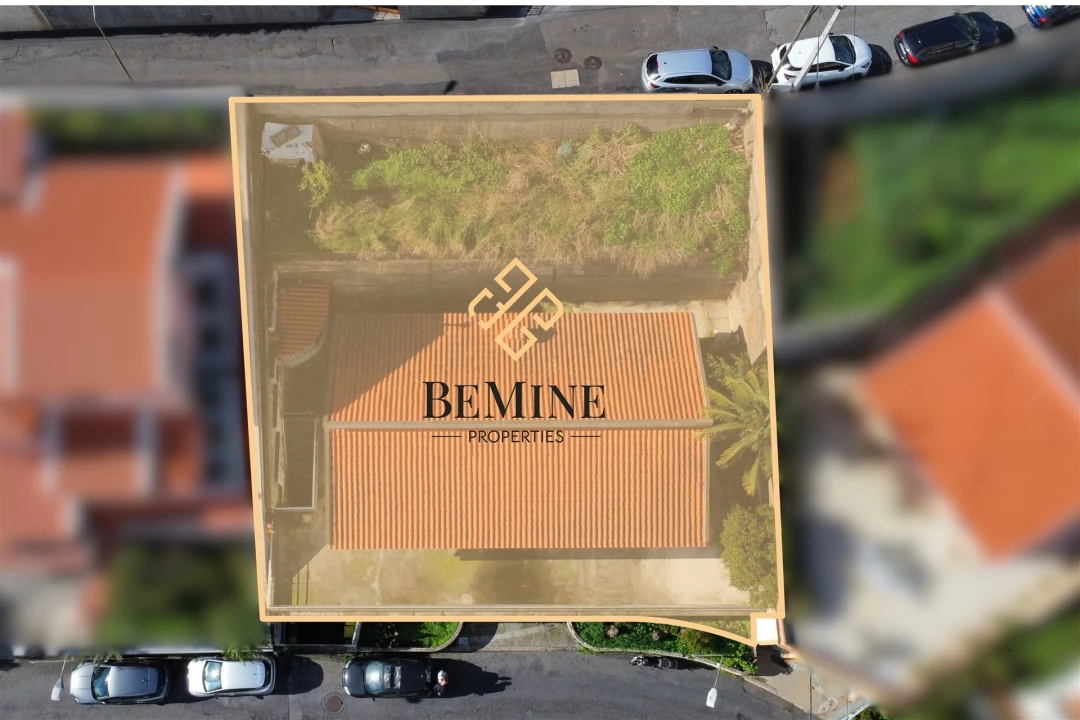 Moradia T3 para Venda em Santo Antonio Foto 3