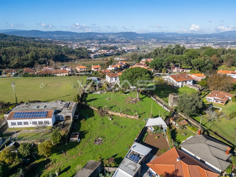 Terreno para Venda em Merelim (São Paio), Panoias e Parada de Tibães Foto 5