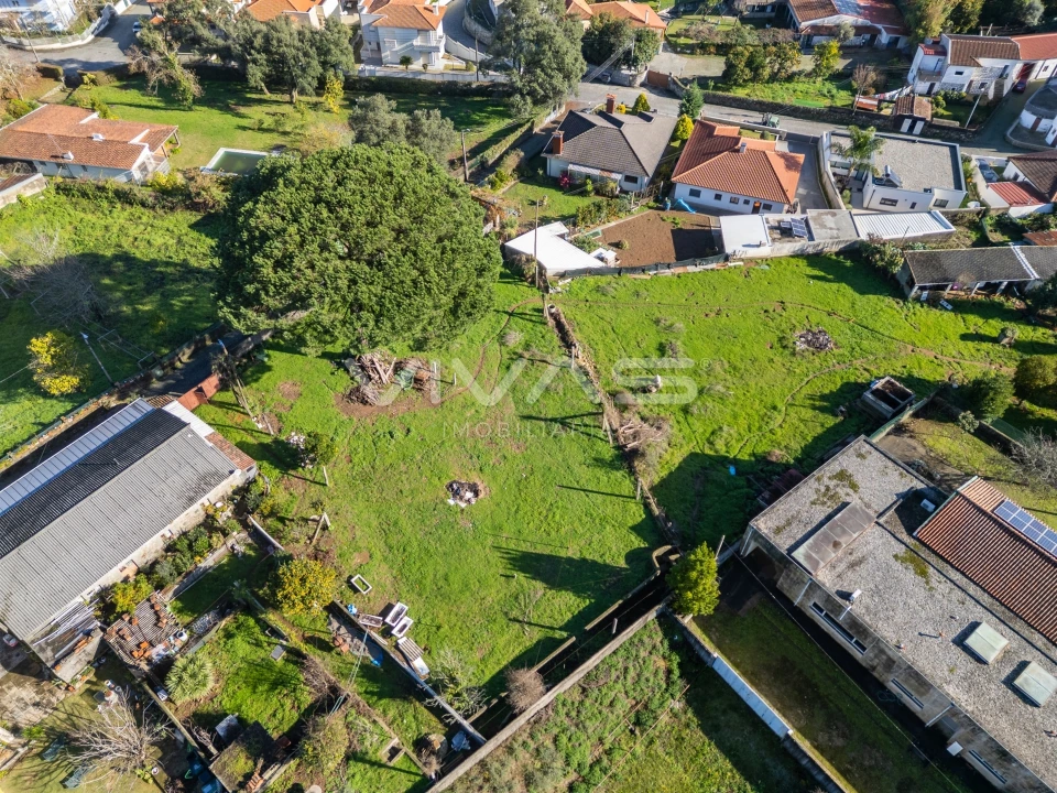 Terreno para Venda em Merelim (São Paio), Panoias e Parada de Tibães Foto 2