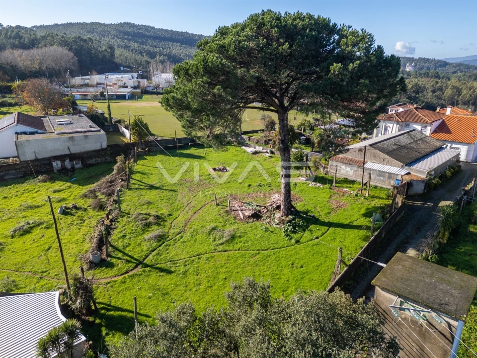 Terreno para Venda em Merelim (São Paio), Panoias e Parada de Tibães Foto 8