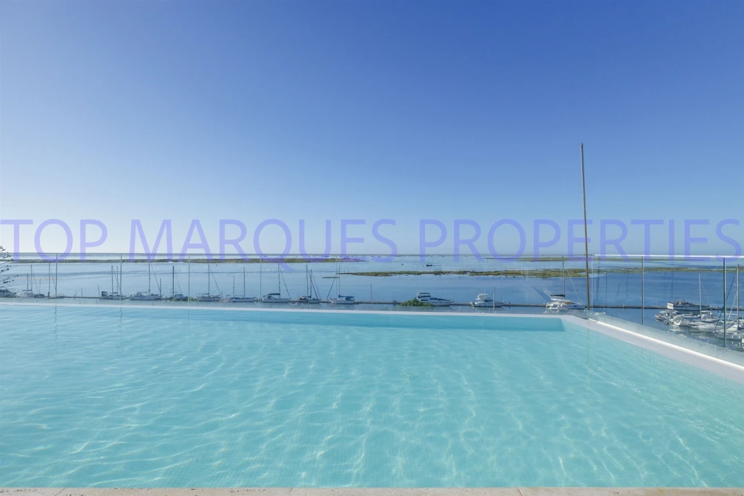 Apartamento T2 para Venda em Olhão Foto 14