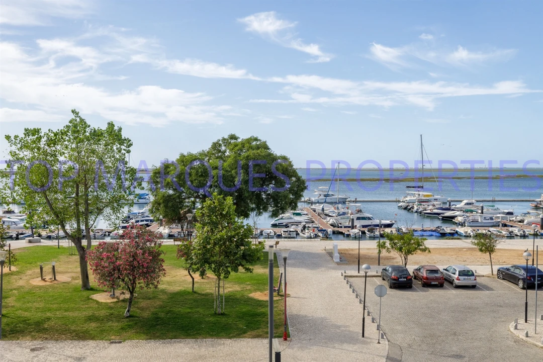 Apartamento T2 para Venda em Olhão Foto 13