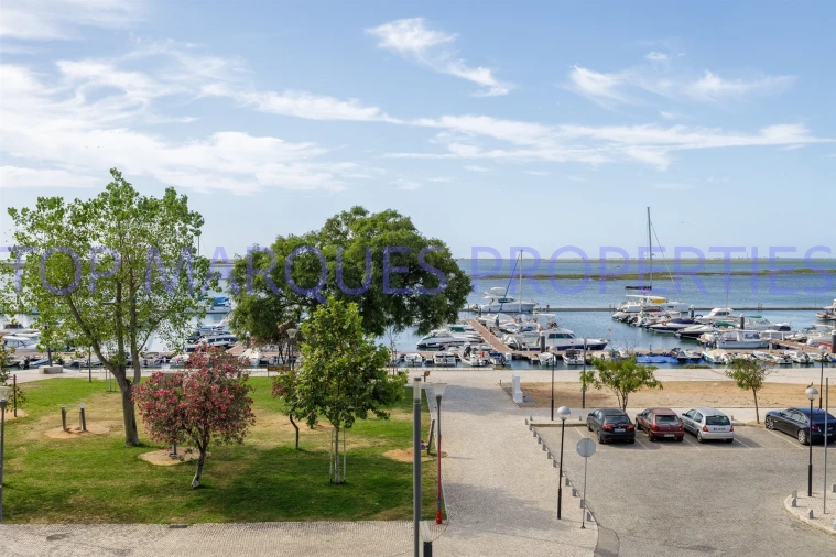 Apartamento T2 para Venda em Olhão Foto 13