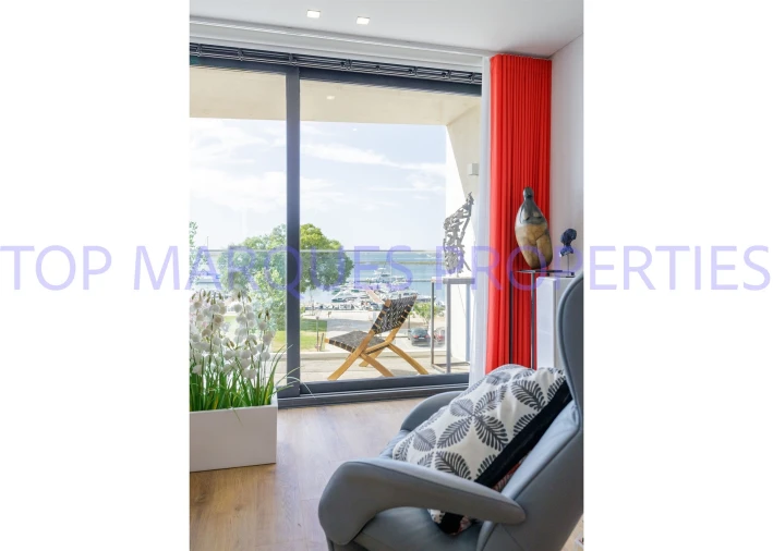 Apartamento T2 para Venda em Olhão Foto 12