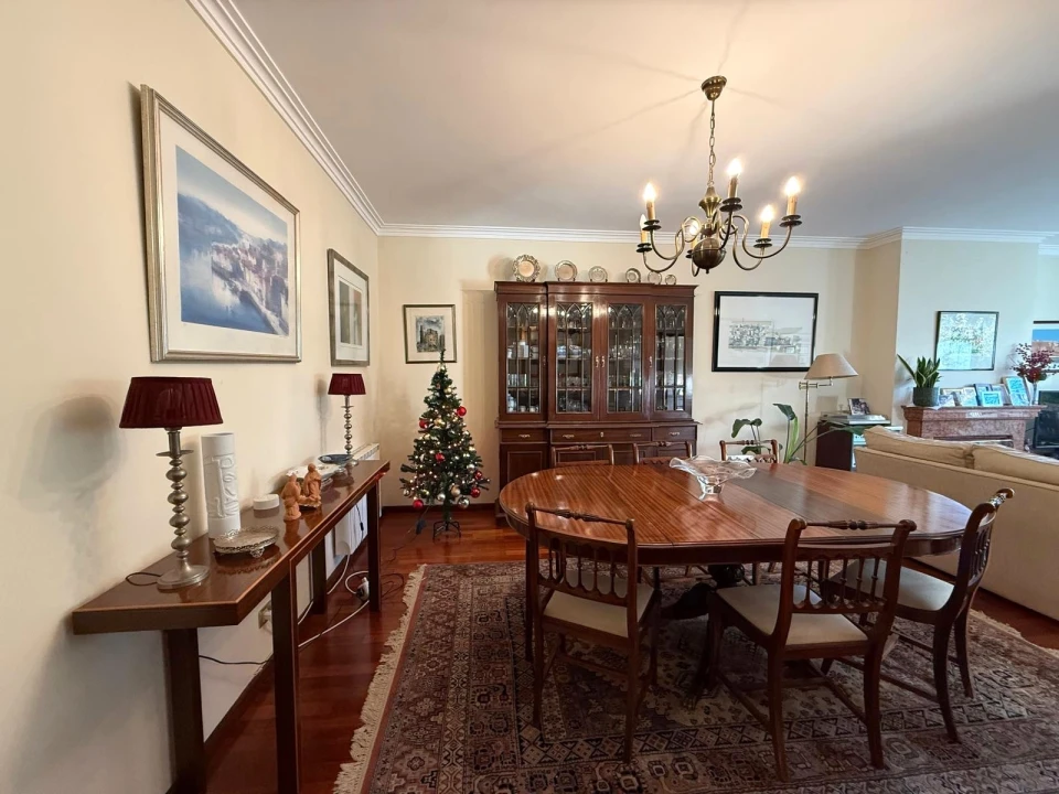 Moradia T4 para Venda em Aldoar, Foz do Douro e Nevogilde Foto 9