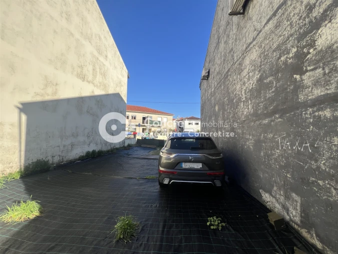 Terreno para Venda em Arcozelo Foto 4