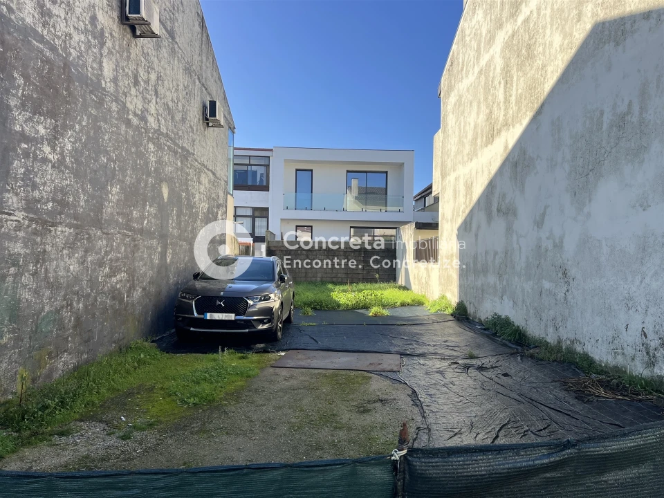 Terreno para Venda em Arcozelo Foto 5