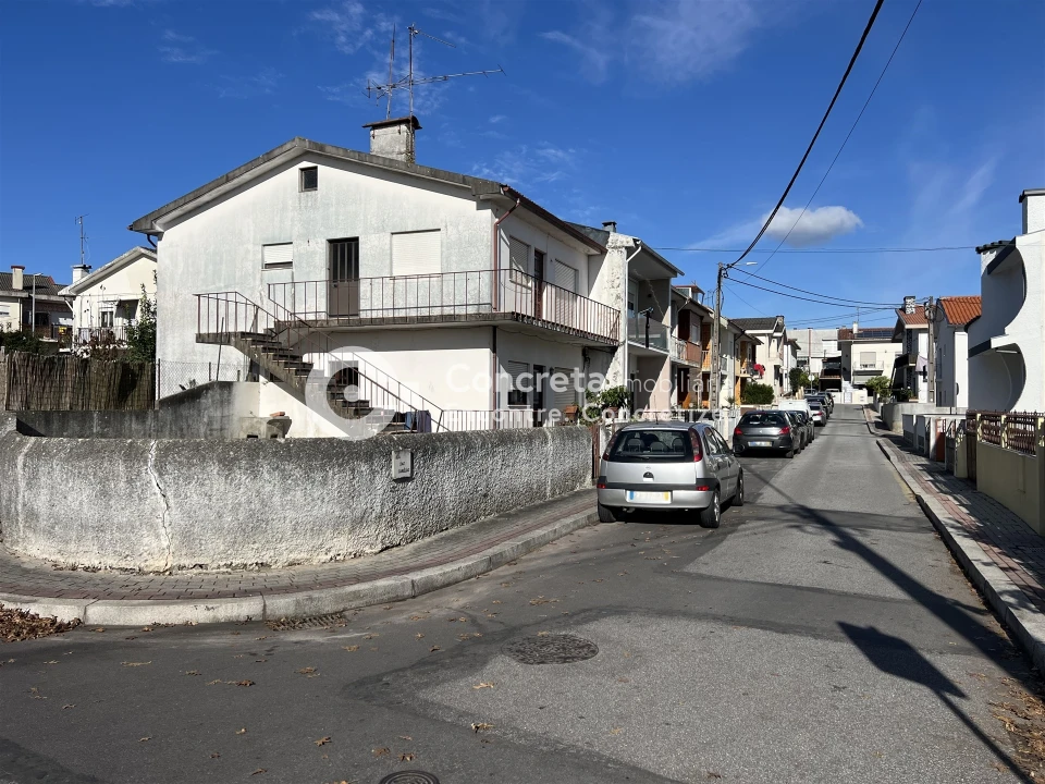 Moradia T2 para Venda em Arcozelo Foto 22