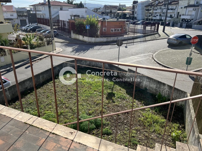 Moradia T2 para Venda em Arcozelo Foto 19