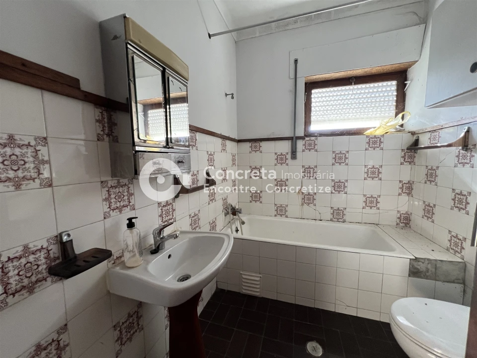 Moradia T2 para Venda em Arcozelo Foto 16