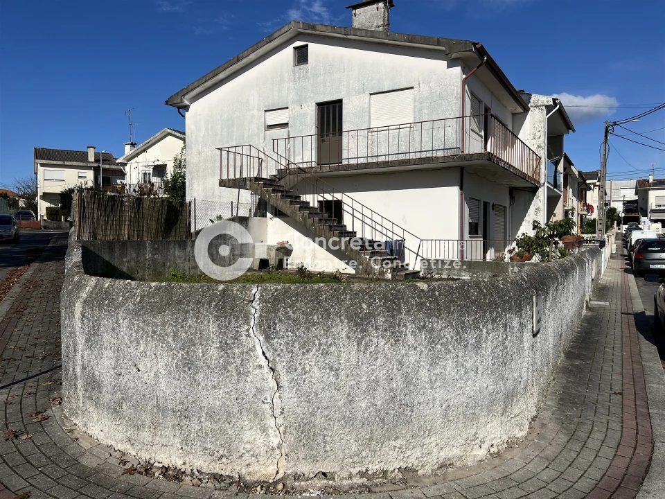 Moradia T2 para Venda em Arcozelo Foto 10