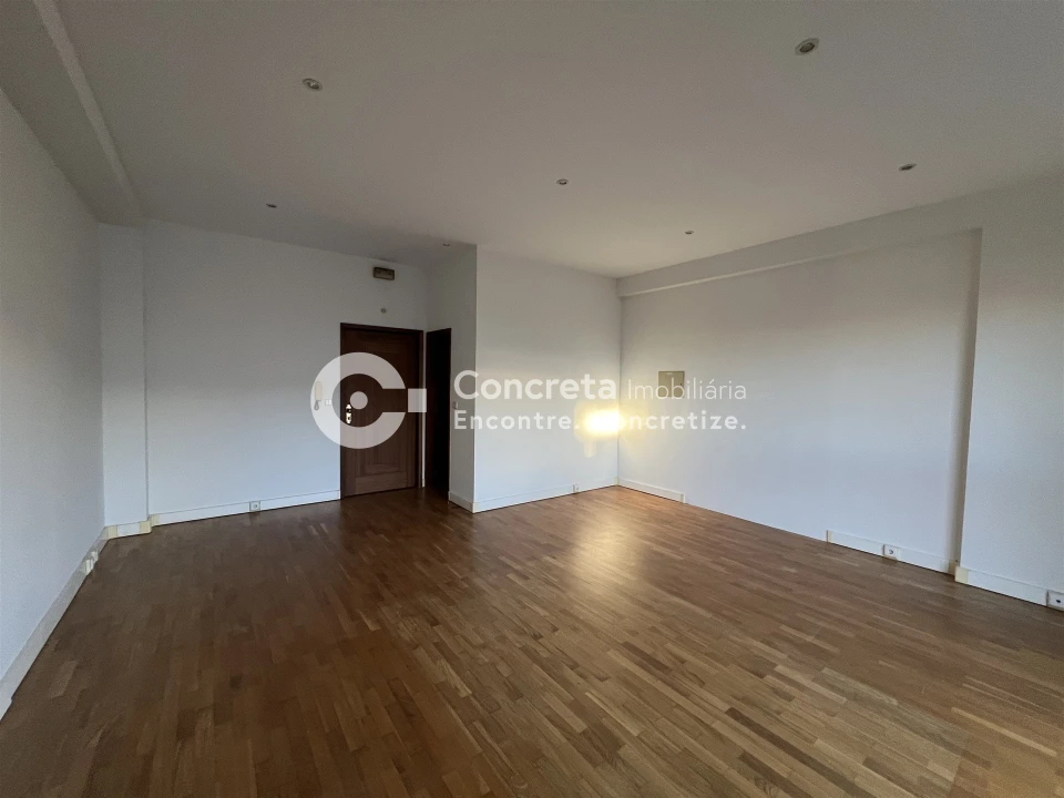 Escritório para Arrendamento em Barcelos, V.Boa, V.Frescainha Foto 4