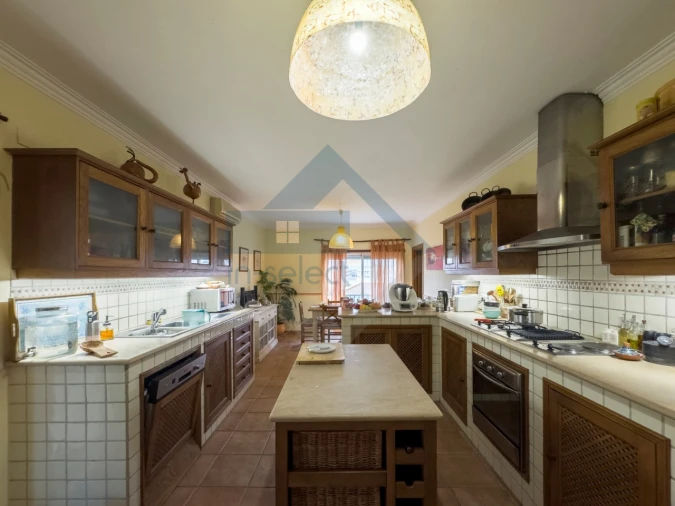 Apartamento T4 para Venda em Loule (São Sebastião)