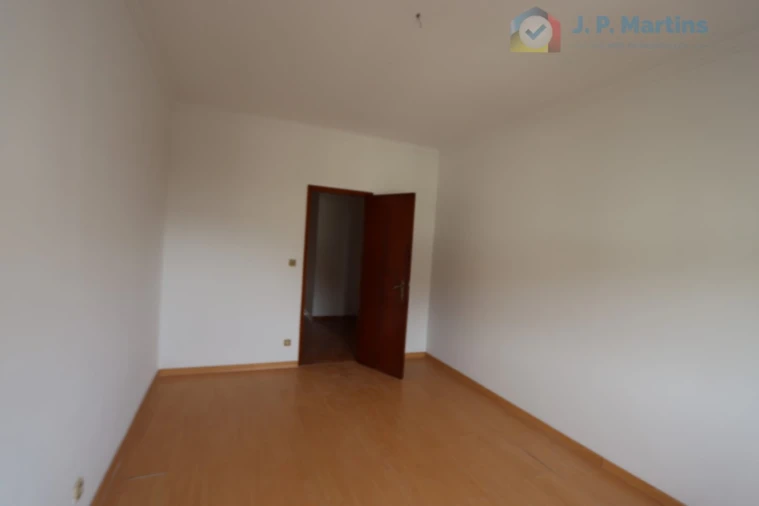 Apartamento T3 para Venda em Amora Foto 5