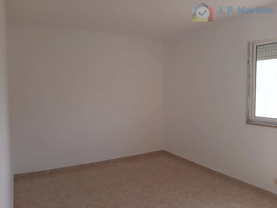 Apartamento T3 para Venda em Santo Antonio da Charneca Foto 3