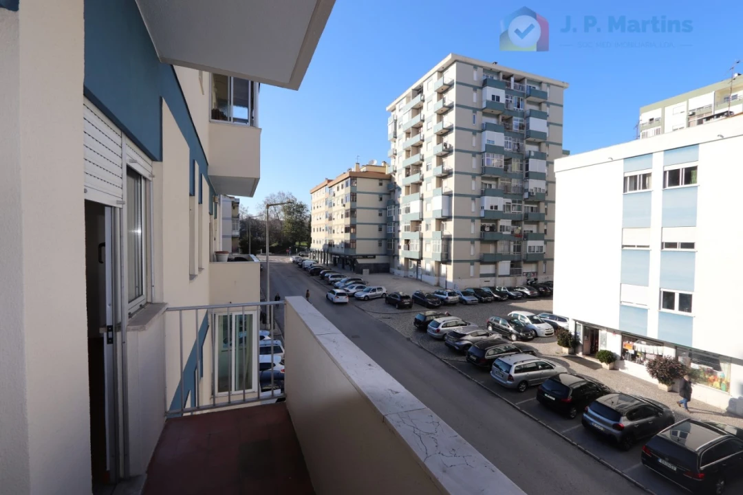 Apartamento T2 para Venda em Amora Foto 10