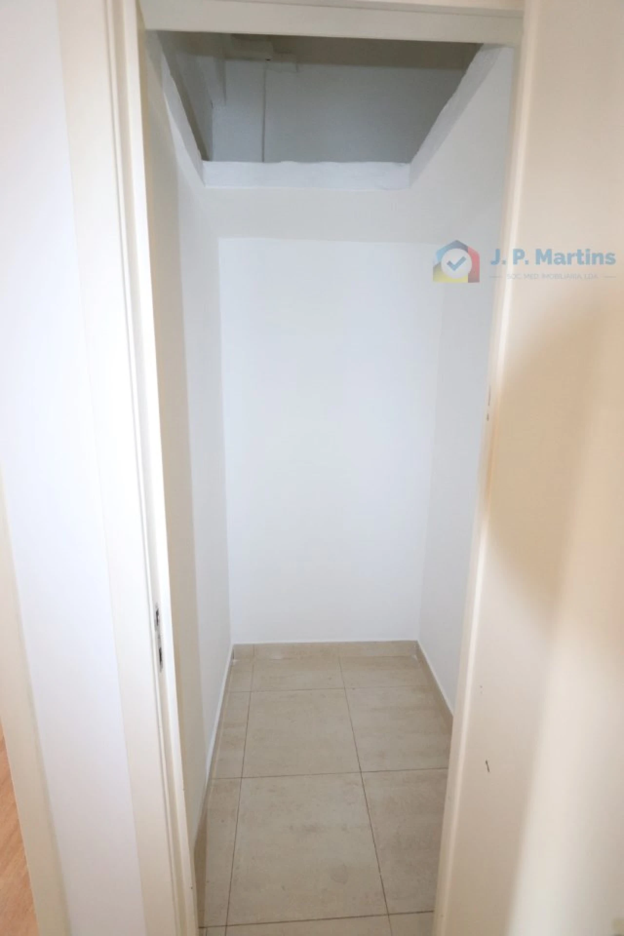 Apartamento T2 para Venda em Amora Foto 12