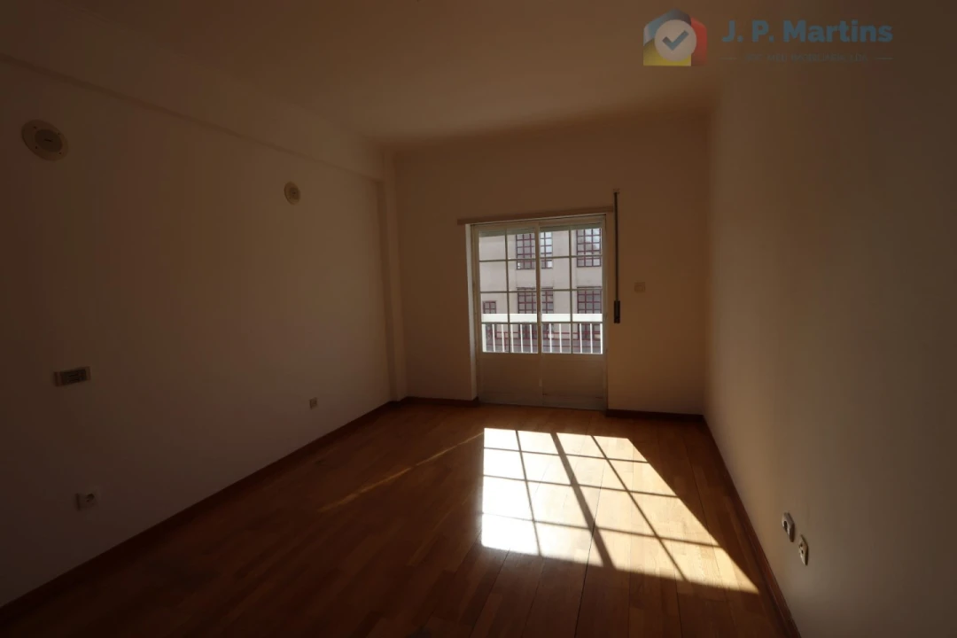 Apartamento T3 para Venda em Seixal, Arrentela e Aldeia de Paio Pires Foto 7