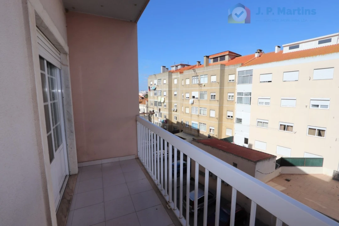 Apartamento T3 para Venda em Seixal, Arrentela e Aldeia de Paio Pires Foto 17