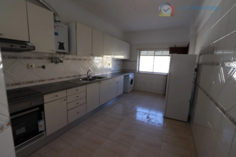 Apartamento T3 para Venda em Seixal, Arrentela e Aldeia de Paio Pires Foto 2