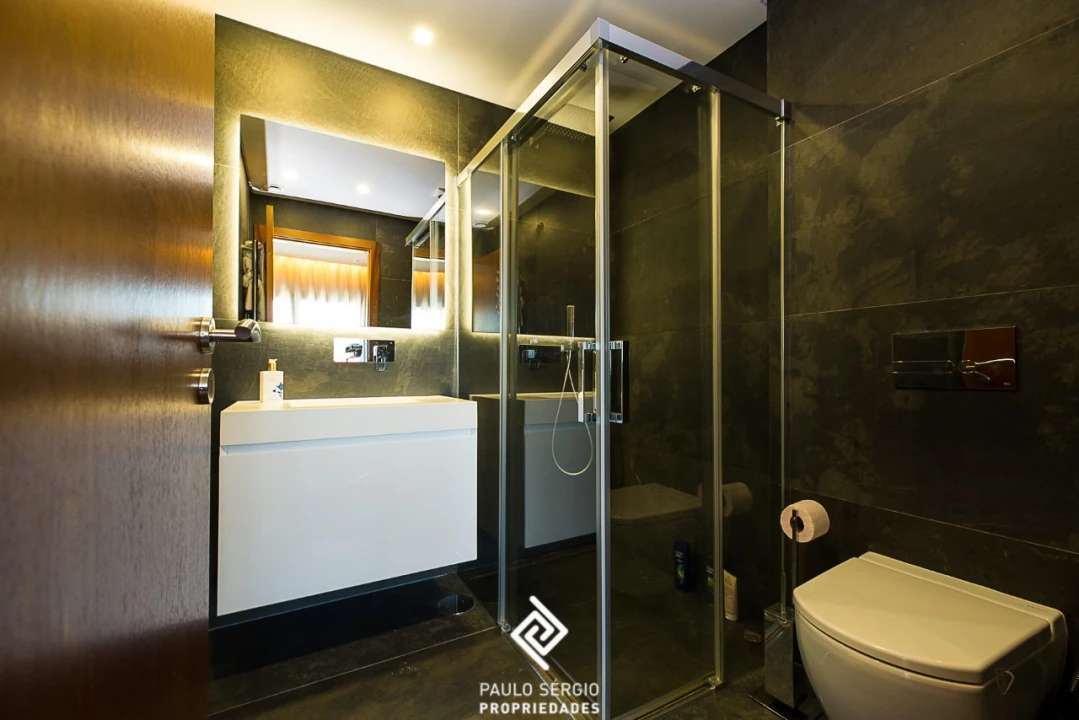 Moradia T3 para Venda em Fermentões Foto 23