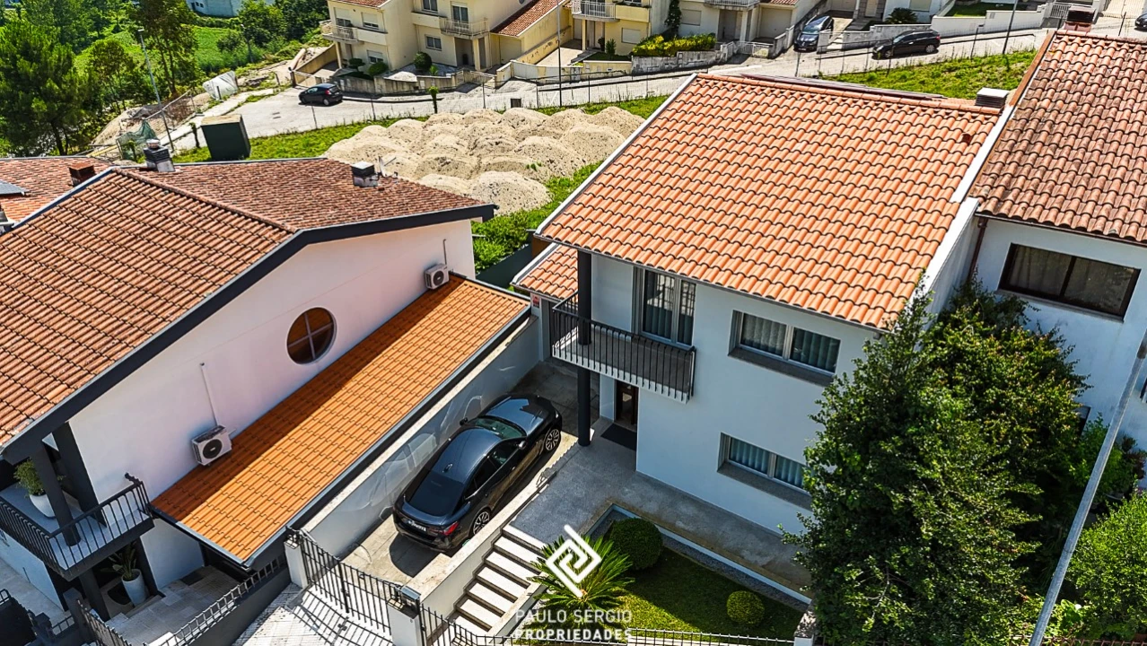 Moradia T3 para Venda em Fermentões Foto 2