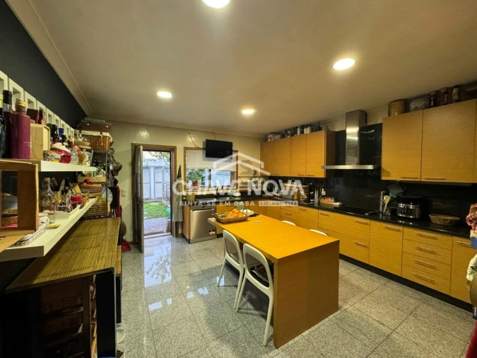 Moradia T3 para Venda em Nogueira e Silva Escura Foto 9