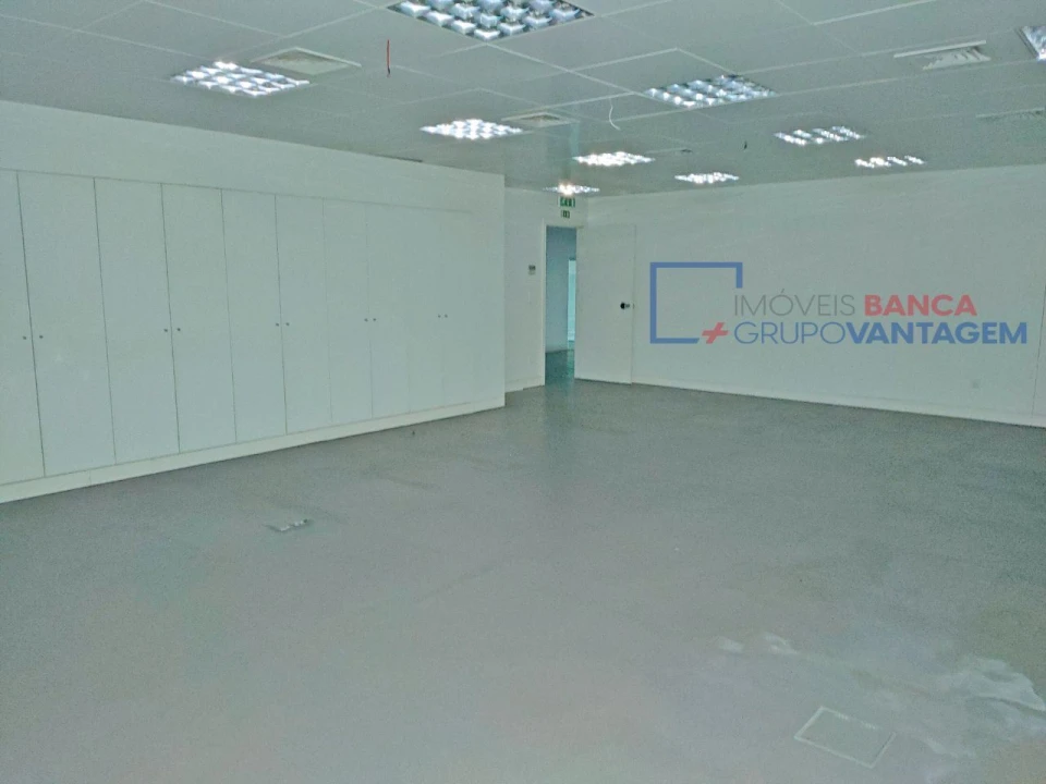 Loja para Venda em Bonfim Foto 15