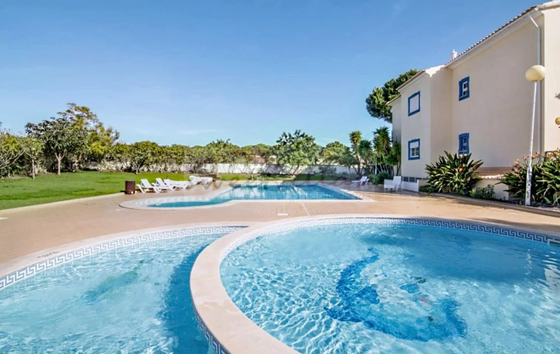 Apartamento T1 para Venda em Albufeira e Olhos de Água Foto 5