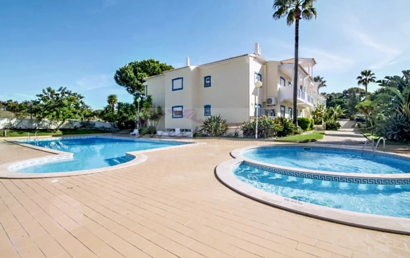 Apartamento T1 para Venda em Albufeira e Olhos de Água Foto 4