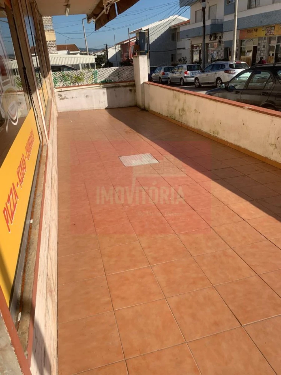Loja para Trespasse em Loures Foto 21