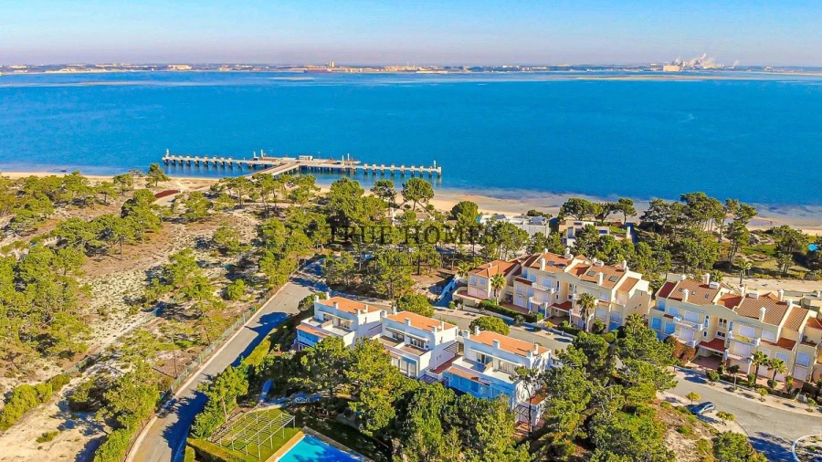 Moradia T4 para Venda em Carvalhal Foto 20