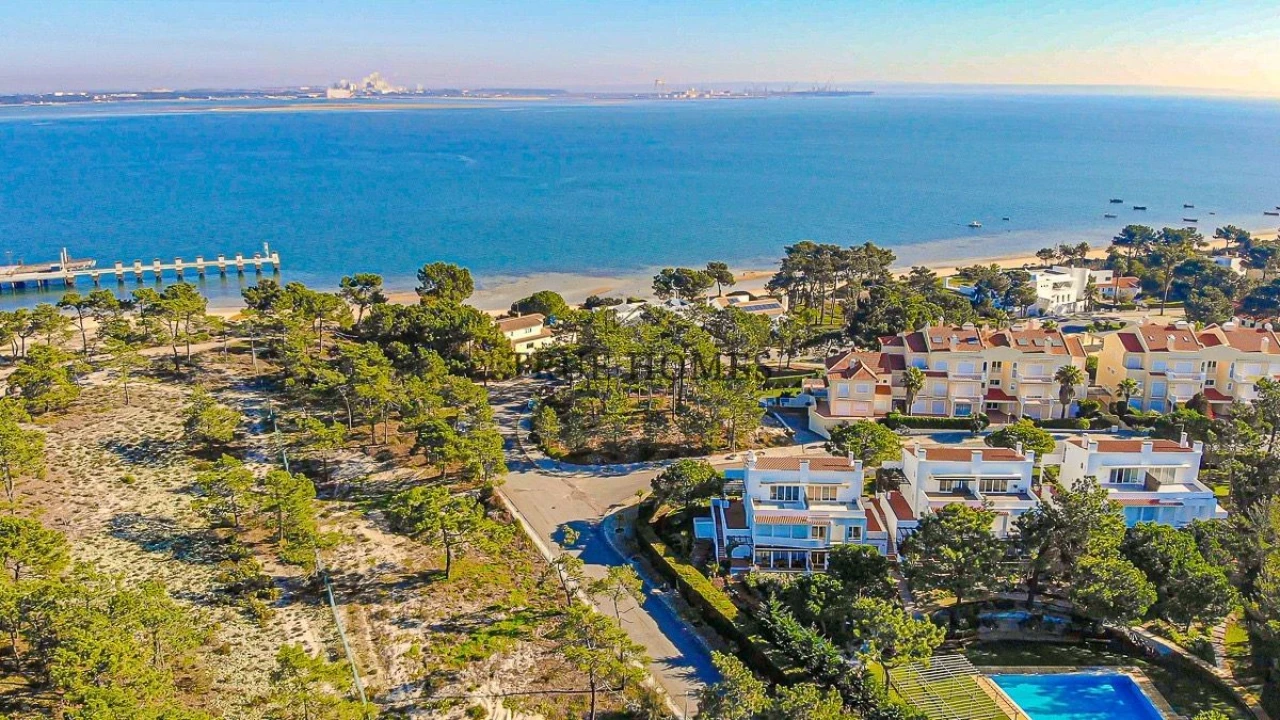 Moradia T4 para Venda em Carvalhal Foto 21