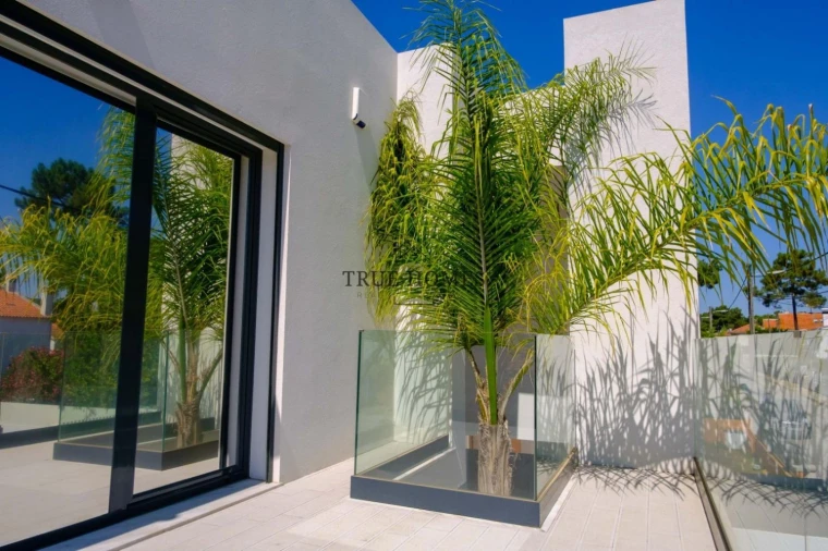 Moradia T4 para Venda em Charneca de Caparica e Sobreda Foto 22