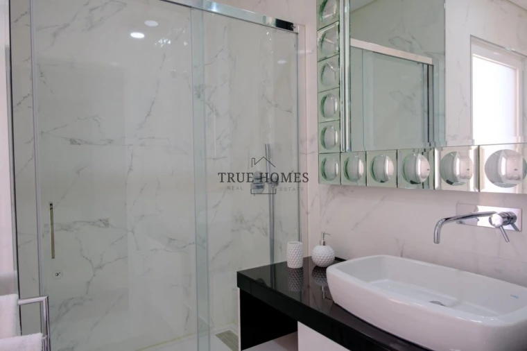 Moradia T4 para Venda em Charneca de Caparica e Sobreda Foto 16