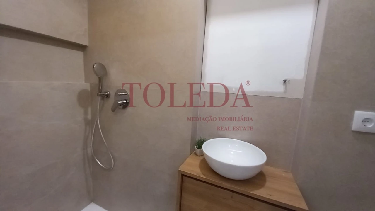 Apartamento T1 para Venda em Olivais Foto 13