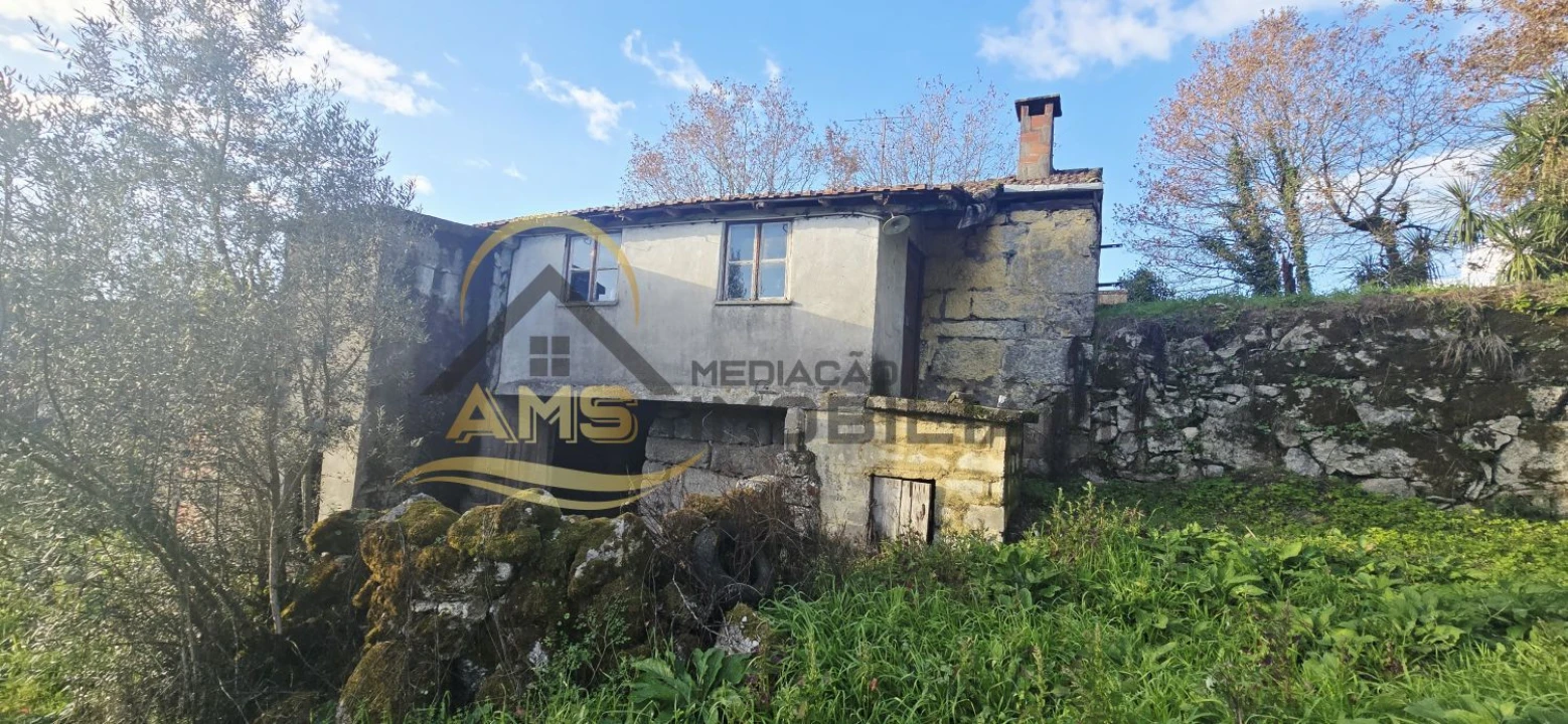 Moradia T3 para Venda em Ribeiros Foto 1