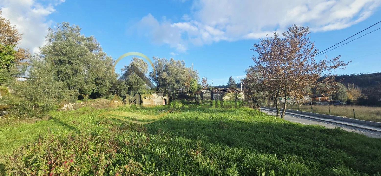 Moradia T3 para Venda em Ribeiros Foto 13