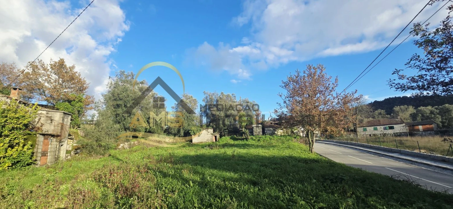 Moradia T3 para Venda em Ribeiros Foto 11