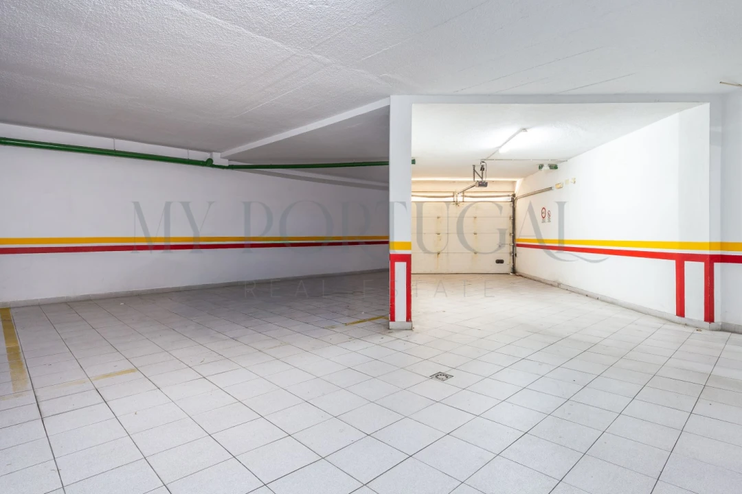 Apartamento T2 para Arrendamento em Mina de Água Foto 27