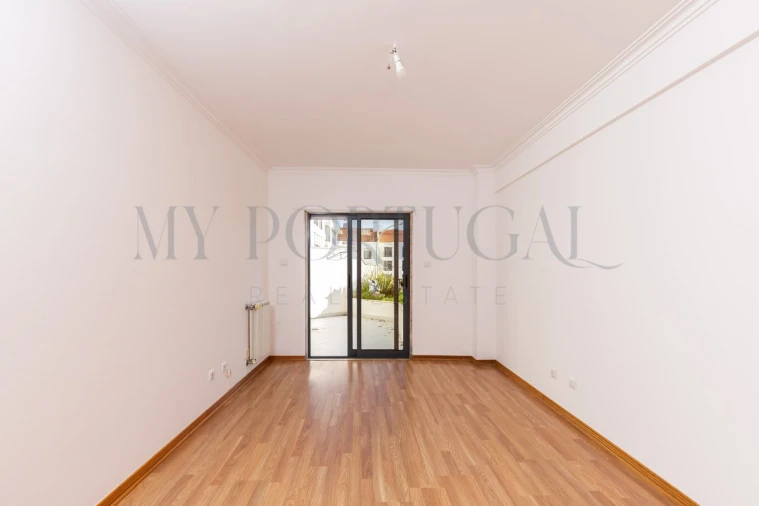 Apartamento T2 para Arrendamento em Mina de Água Foto 20