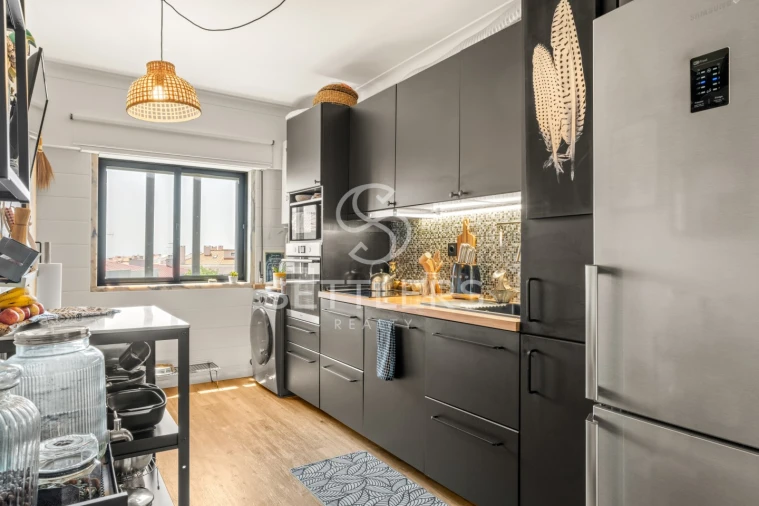 Apartamento T3 para Venda em São Domingos de Rana Foto 9